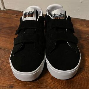NWOT Goats velcro, black suede sneakers sz 4/36